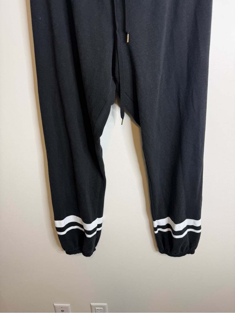 PINK Victoria's Secret Black Sweatpants with White Logo Tag - Picture 2 of 6